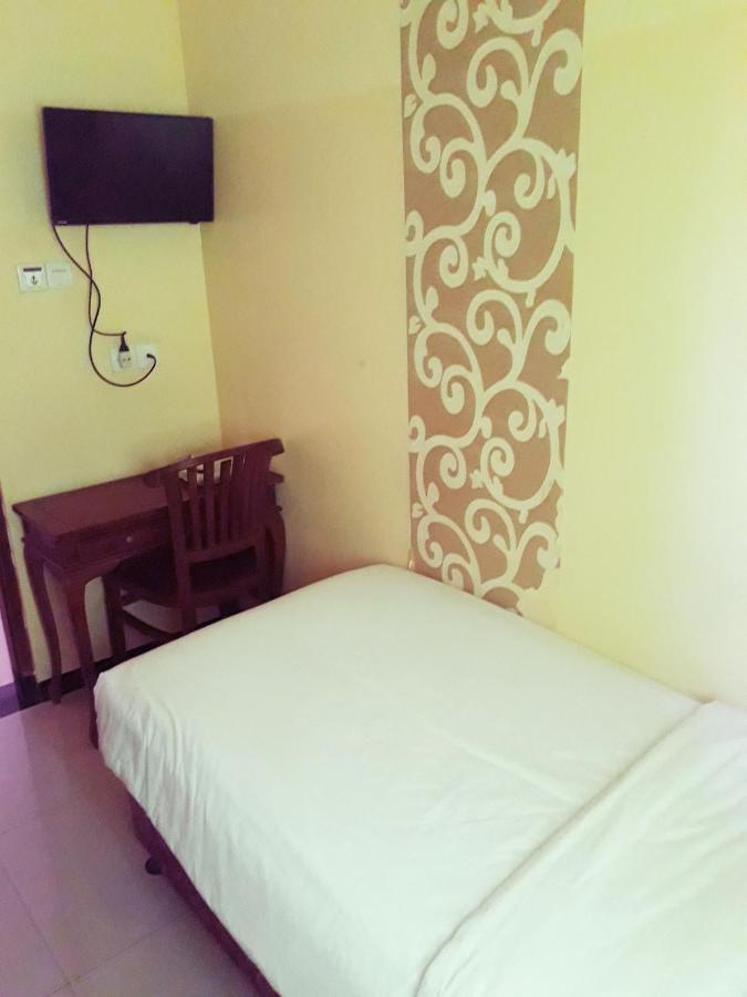 Hotel Pelangi Indah Semarang Exterior foto