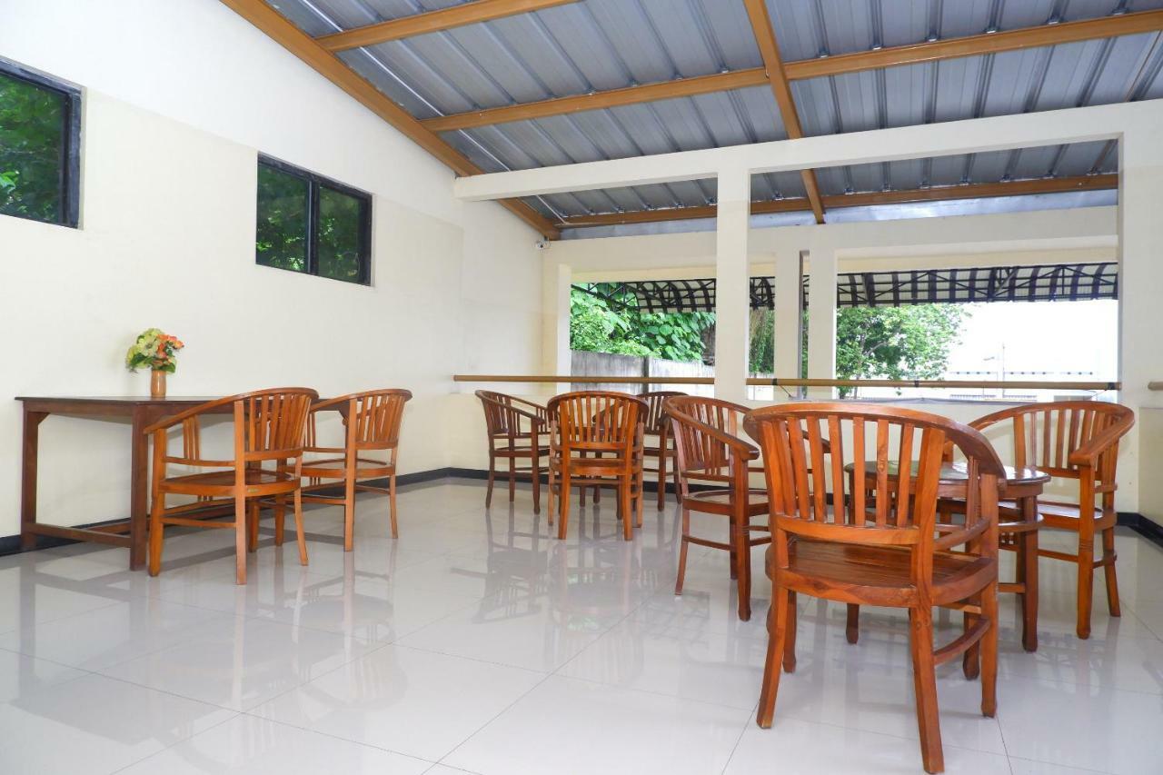 Hotel Pelangi Indah Semarang Exterior foto